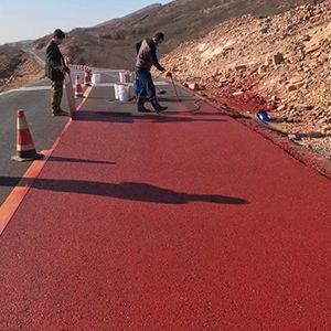 兰山一是彩钢瓦喷漆翻新，地面喷涂